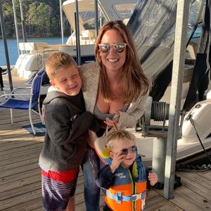 Meet your Posher, Danielle